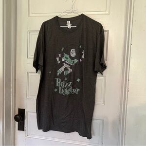 Buzz light year Toy Story Disney tee